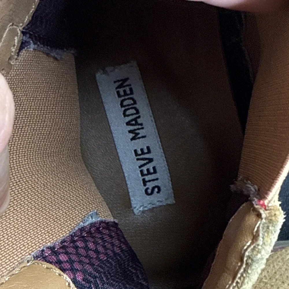Steve Madden Men's Highline Suede Chelsea Boot, Sand Suede, 9M